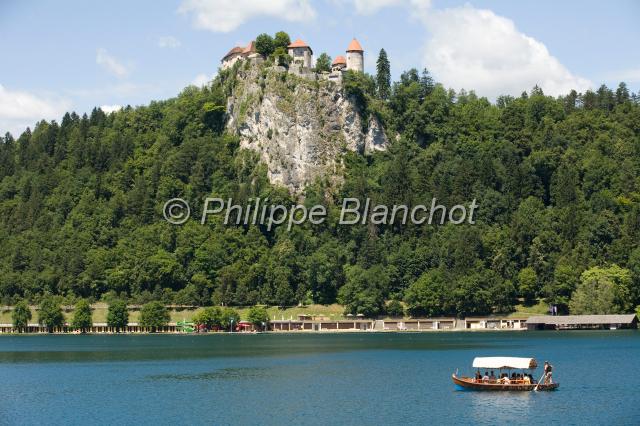 slovenie 02.JPG - Lac et château de BledRégion de Haute-Carniole (Gorenjska),  Slovénie.